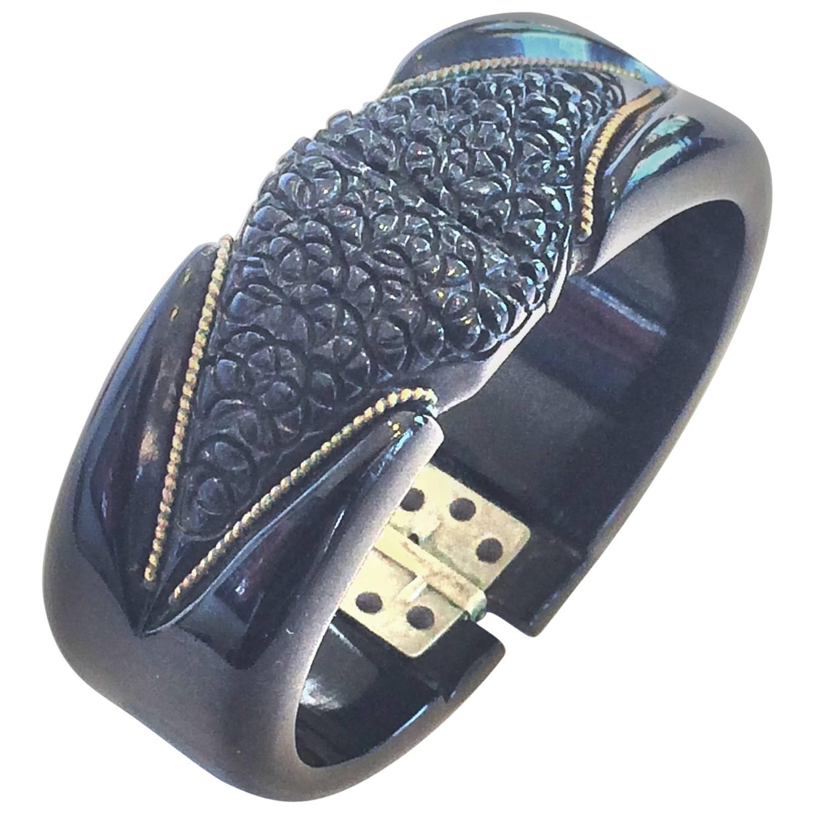 Art Deco heavily carved Licorice black hinged bakelite clamper bracelet