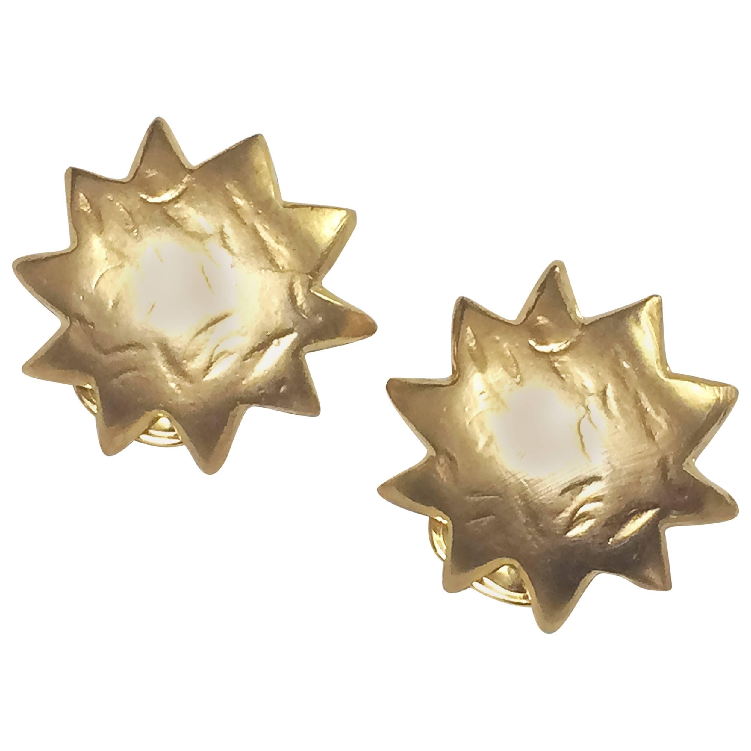Vintage KENZO golden sun, star shape mod earrings. Chic and mod masterpiece. For Sale