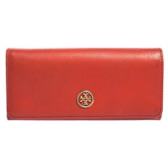Portefeuille continental à rabat Robinson en cuir rouge de Tory Burch