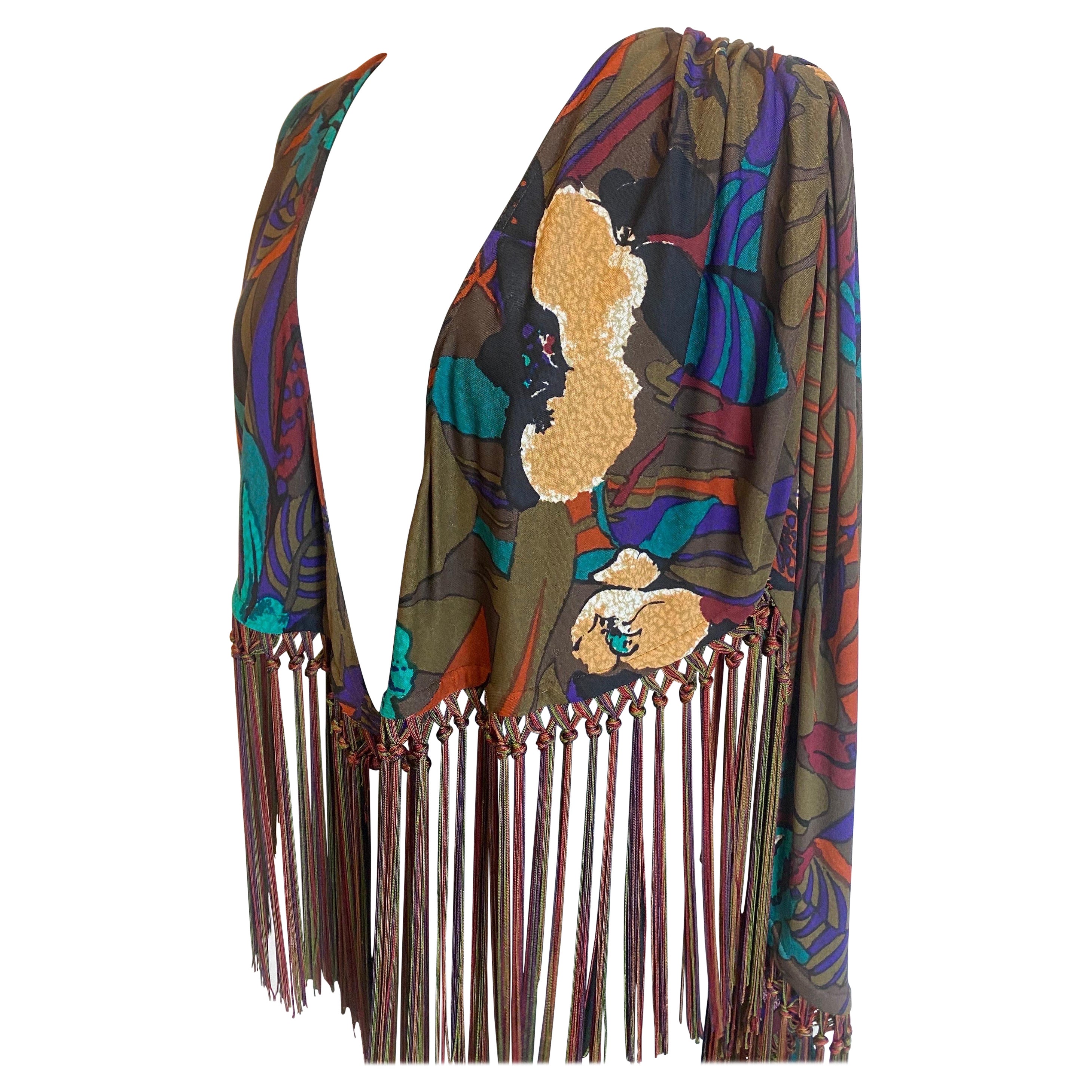 Callaghan Floral cape with franges For Sale