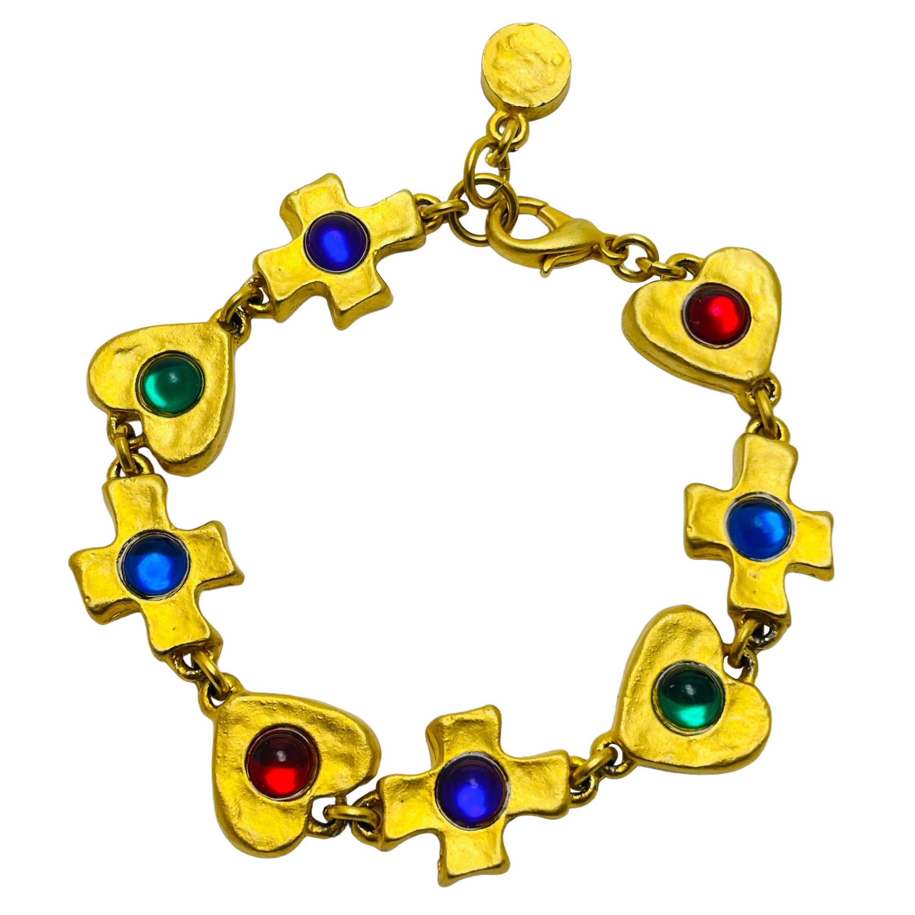 Vintage matte gold cross heart jewel red blue green bracelet For Sale