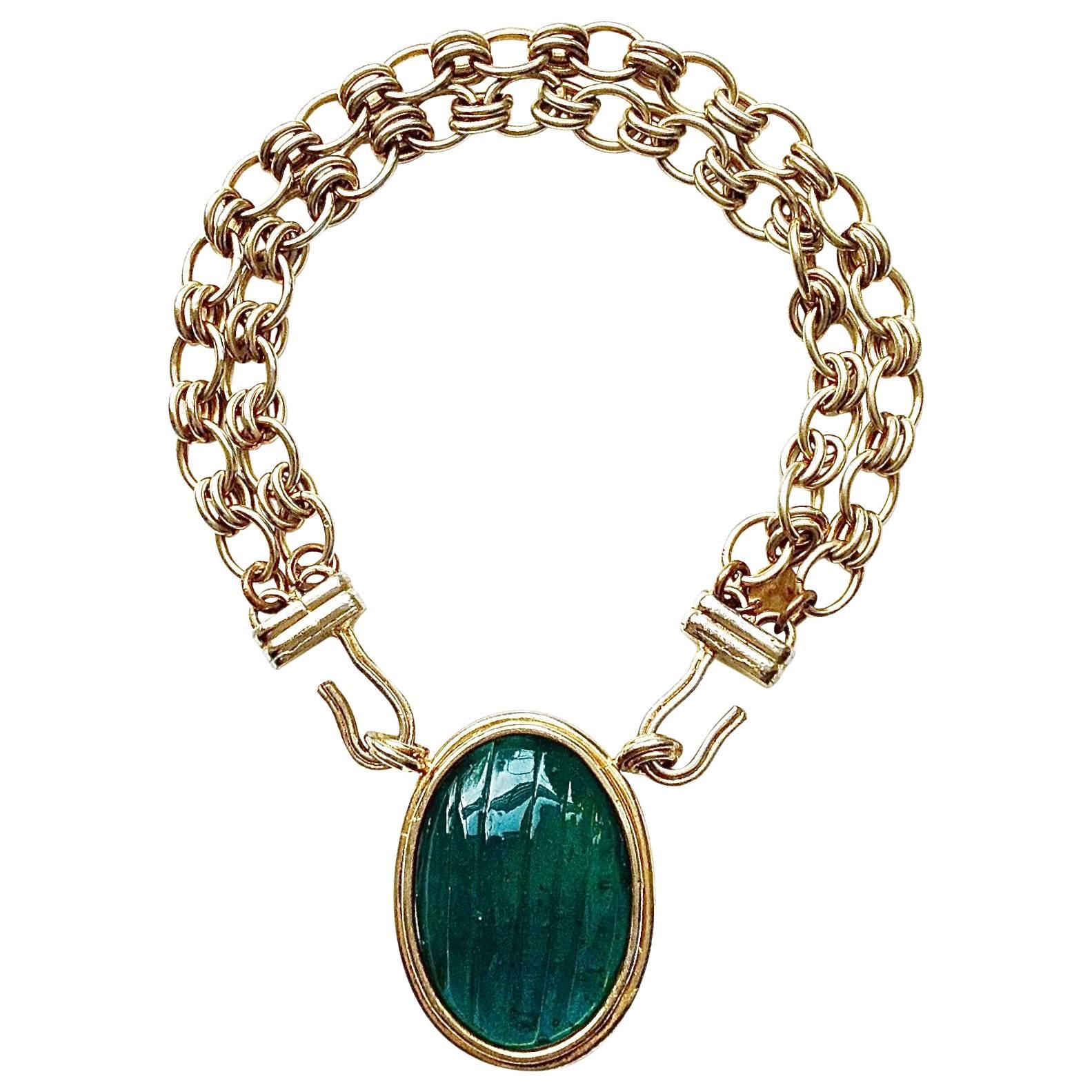 VINTAGE Chanel ✿*ﾟ70's OVERSIZED Emerald Gripoix Glass Pendant Choker Necklace  For Sale