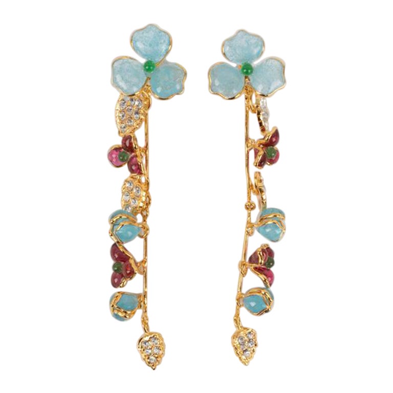Augustine Golden Metal Earrings with Rhinestones For Sale