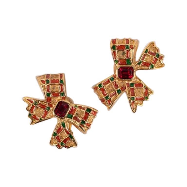 Orecchini a clip in metallo dorato Yves Saint Laurent