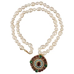 Chanel Necklace with Pendant Brooch