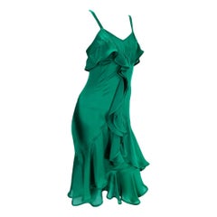 Tom Ford für Yves Saint Laurent Campaign H/W 2003 Grünes Seidenkleid mit Rüschen aus Seide  Fr 36