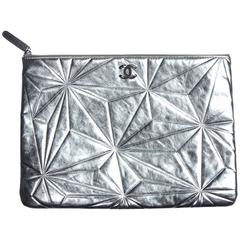 Chanel 2016 Large Clutch Metallic Silver CC Bag Zip Pouch Ocase Cosmetic O Case