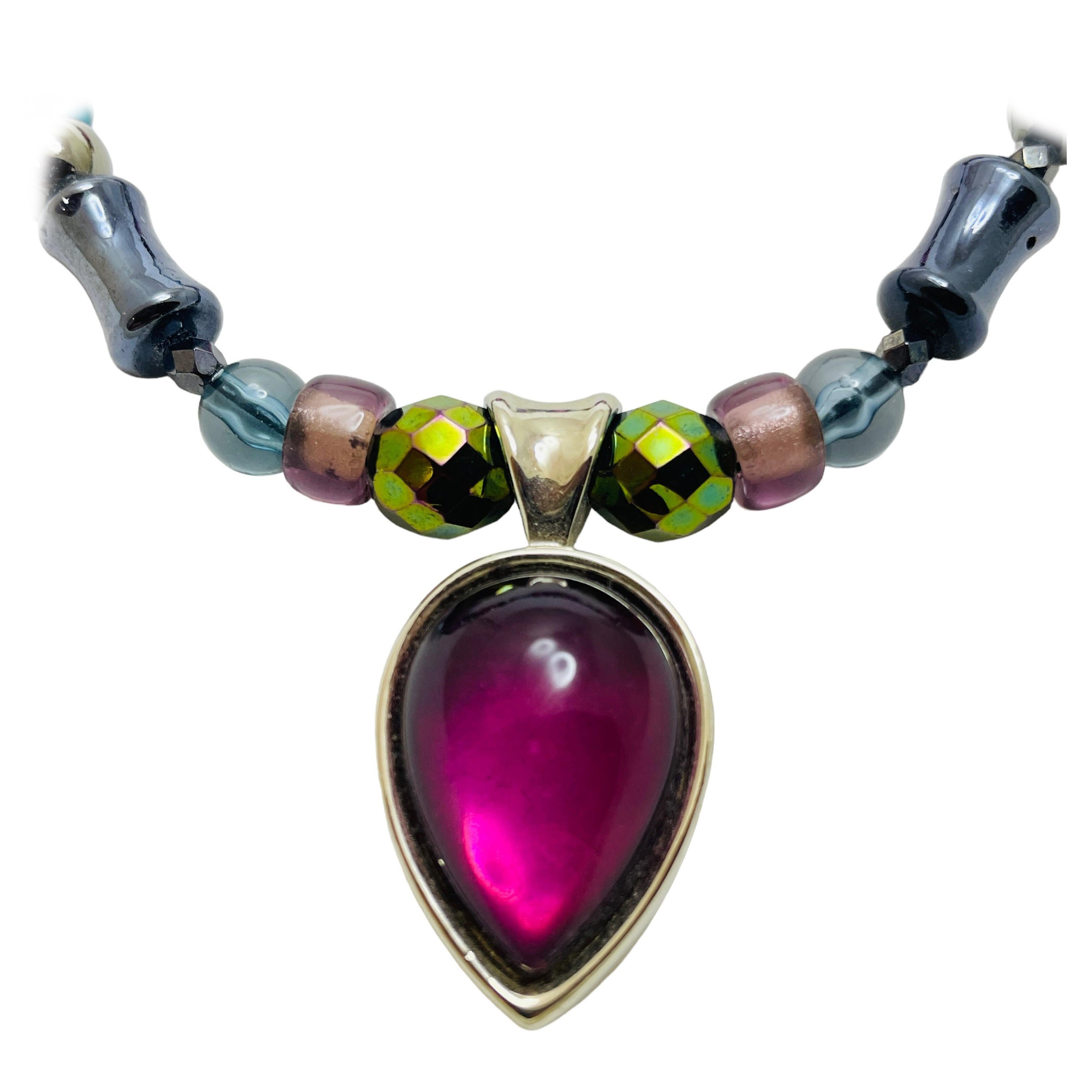LIZ CLAIBORNE - Collana con perline di vetro in tono d'argento in vendita