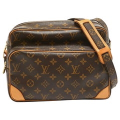 Louis Vuitton - Sac Nile en toile Monogram