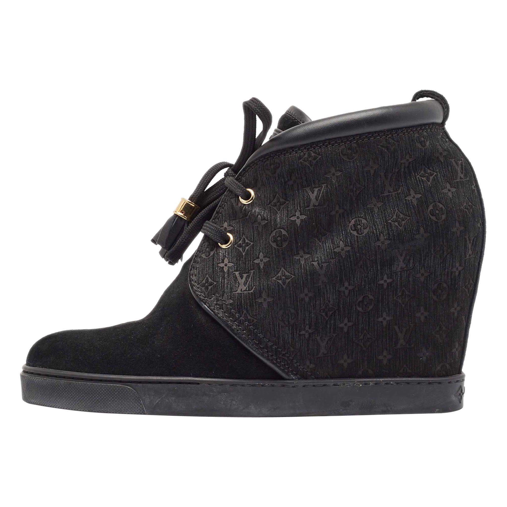 Louis Vuitton Zapatillas con cuña de ante y cuero con monograma negro talla 39.5 en venta