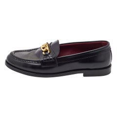 Valentino Escape V Logo Loafers aus schwarzem Leder Escape Größe 38