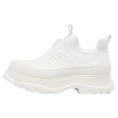 Alexander McQueen Zapatillas de deporte de cuero blanco con banda de rodadura de Moto Talla 40