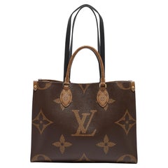 Louis Vuitton Reverse Monogram Canvas Giant Onthego MM Bag