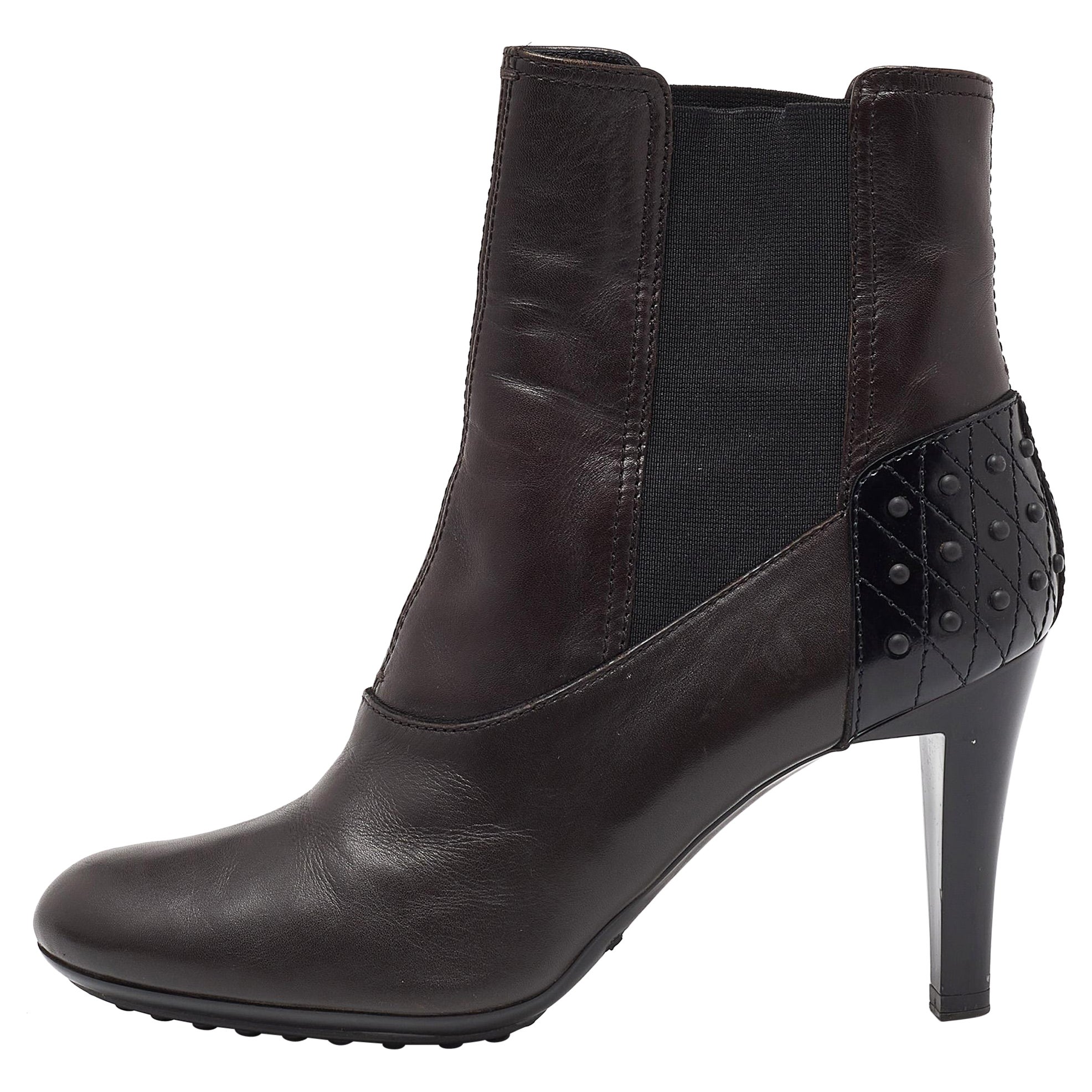 Tod's Brown Leather Ankle Booties Size 37.5 For Sale