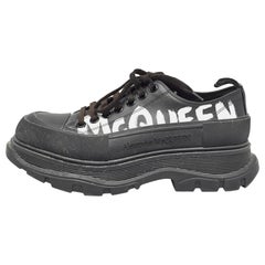 Alexander McQueen Zapatillas de piel negra con banda de rodadura talla 40