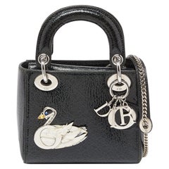 Sac cabas Lady Dior en cuir craquelé vert foncé avec mini chaîne