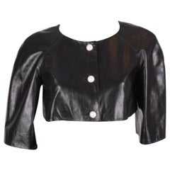 Chanel 9K$ Neu CC Perlen-Knöpfe Schwarze Leder-Crop-Jacke