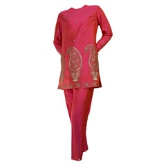 Raro 1957 Christian Dior Colifichets Tailleur due pezzi in seta rosa fluorescente