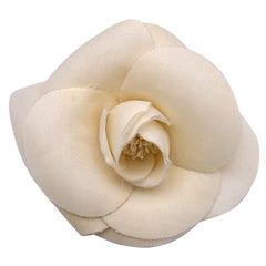 Chanel Vintage Beige Silk Canvas Flower Brooch Pin Camelia Camellia