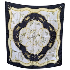 Foulard en jacquard de soie blanche Hermes La Cle Des Champs 1965 Faconnet