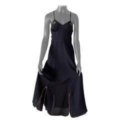 Einzigartiges Vintage-Halter-Resortkleid mit Blumenstickerei