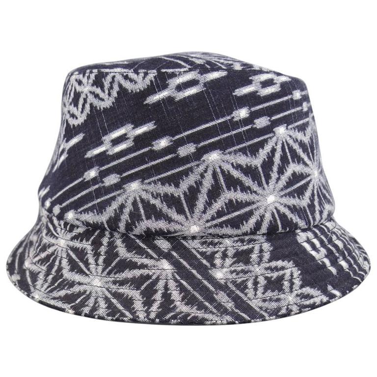 comme des garcons bucket hat