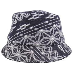 JUNYA WATANABE COMME des GARCONS MAN Bucket Hat aus bedruckter Baumwolle in Marineblau & Grau