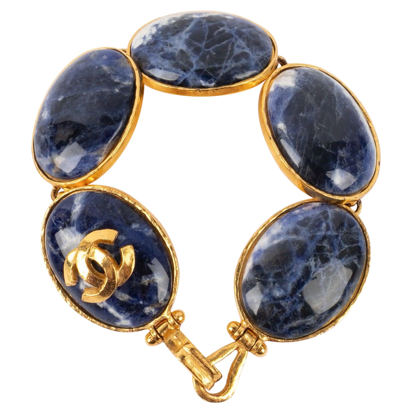 Bracciale Chanel Fall con cabochon di pietra dura blu, 1995