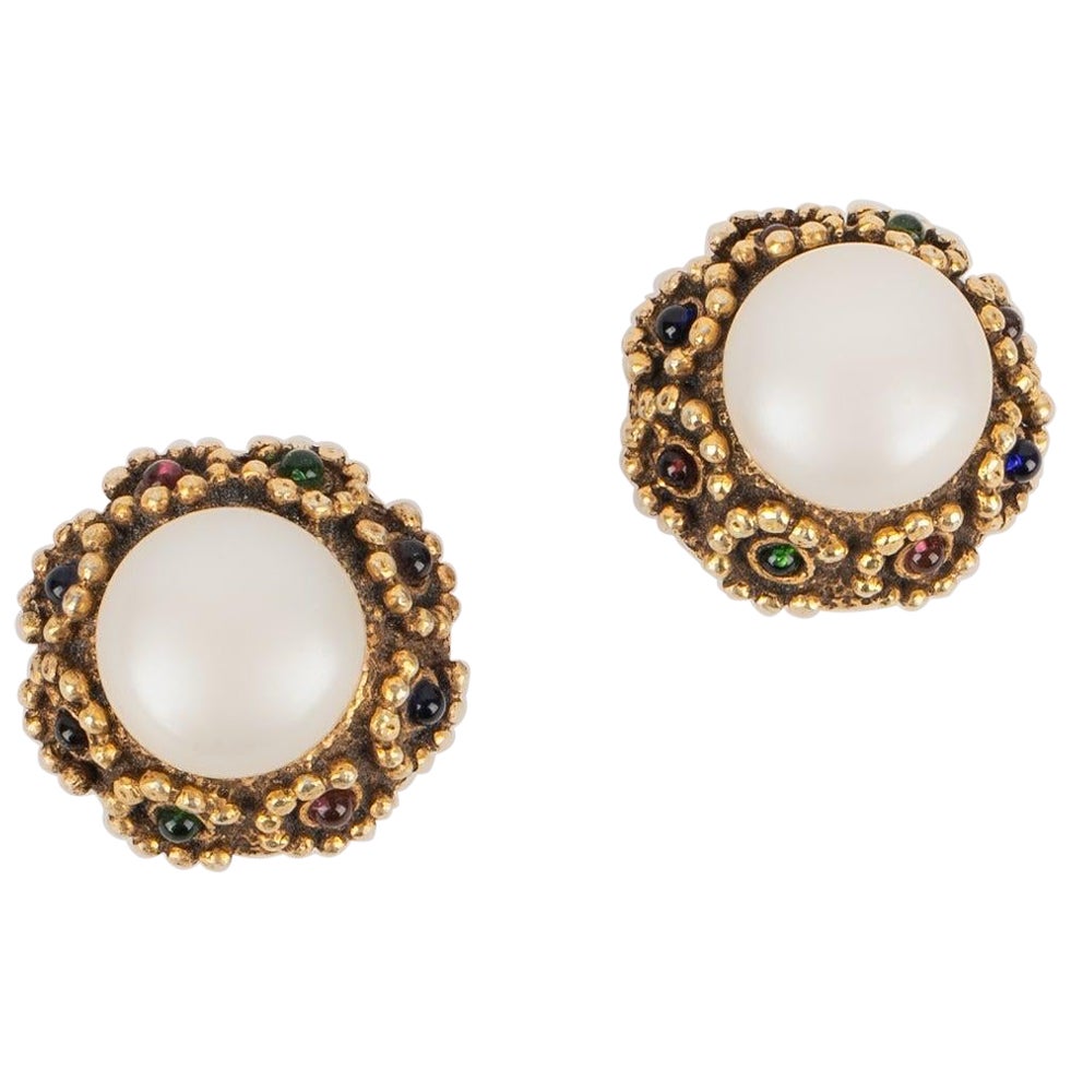 Orecchini a clip Chanel con perle in costume