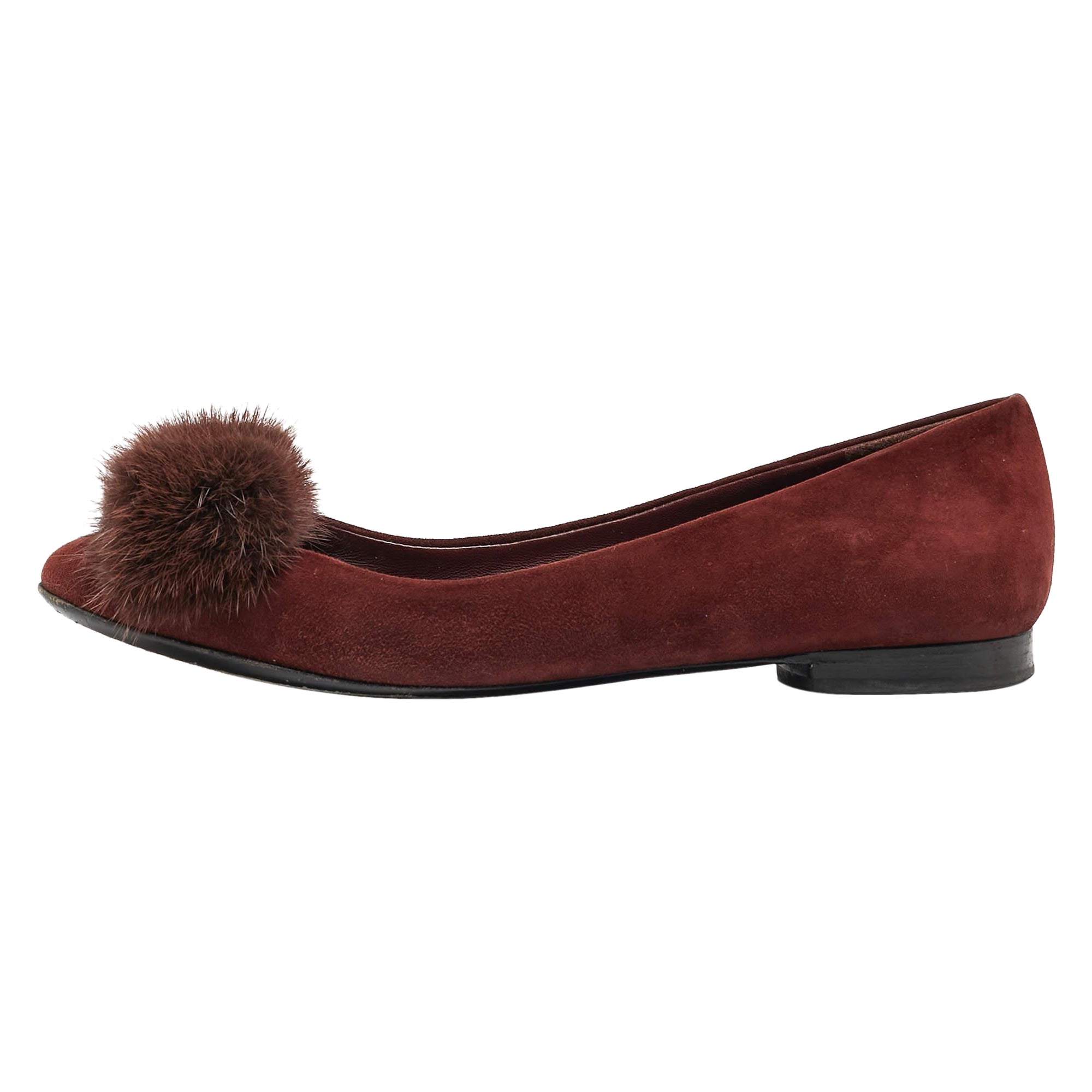 Salvatore Ferragamo Burgundy Suede Varina Mink Bow Ballet Flats Size 37.5 For Sale