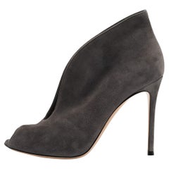 Gianvito Rossi Grey Suede Vamp Boots Size 40.5
