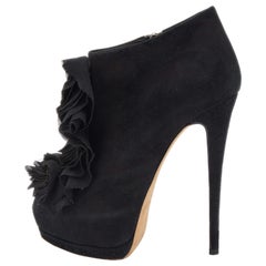 Giuseppe Zanotti Schwarze Frill Peep Toe Stiefeletten aus Wildleder Größe 37