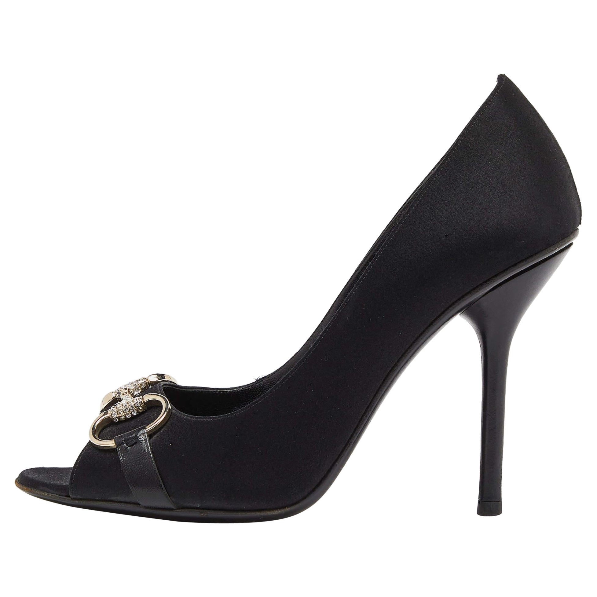 Gucci Negro Satén Horsebit Peep Toe Bombas Tamaño 38