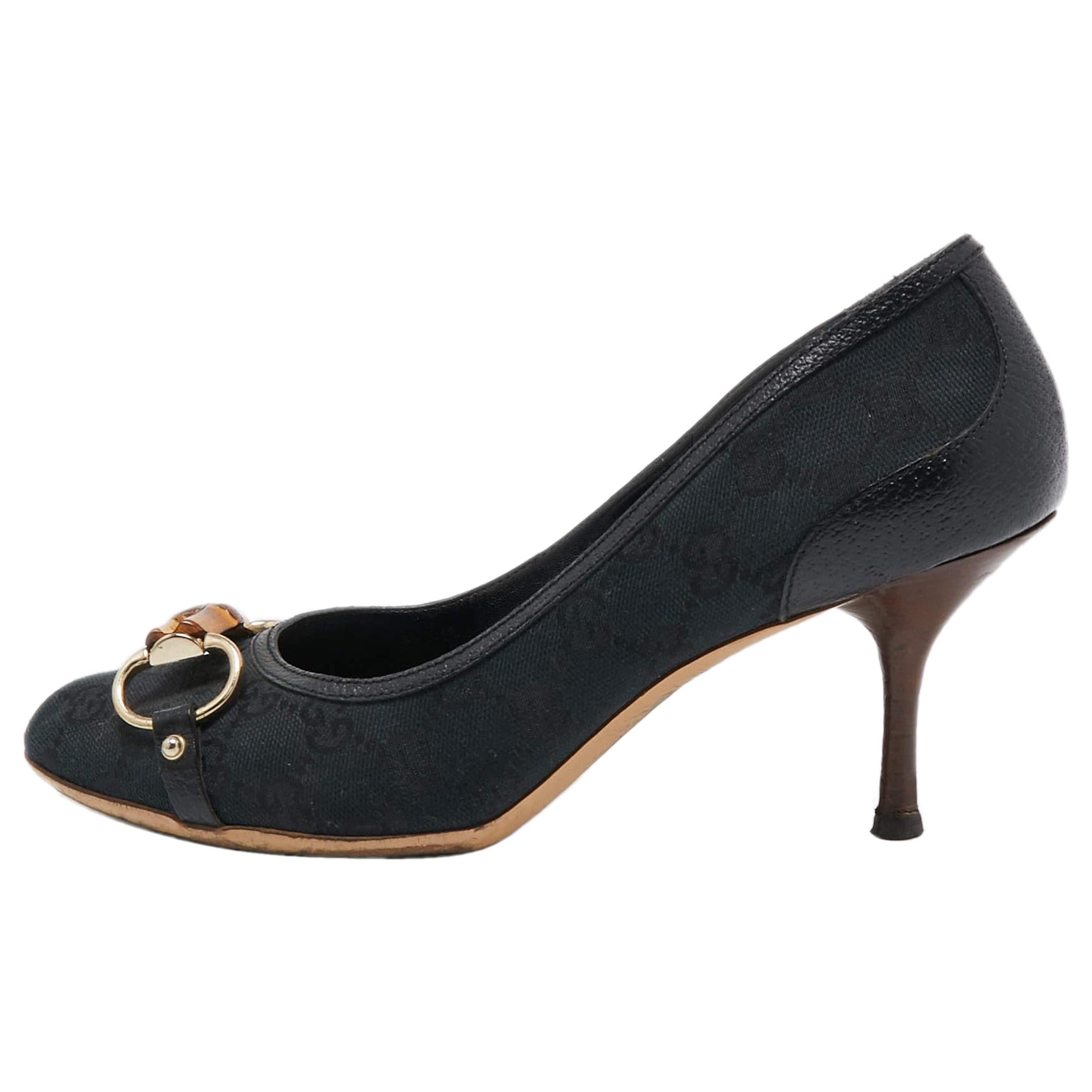 Gucci Navy Blue Canvas Bambo Horsebit Pumps Size 39 For Sale