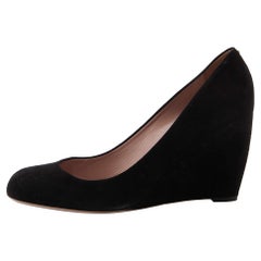 Gucci Black Suede Wedge Round Toe Pumps Size 40