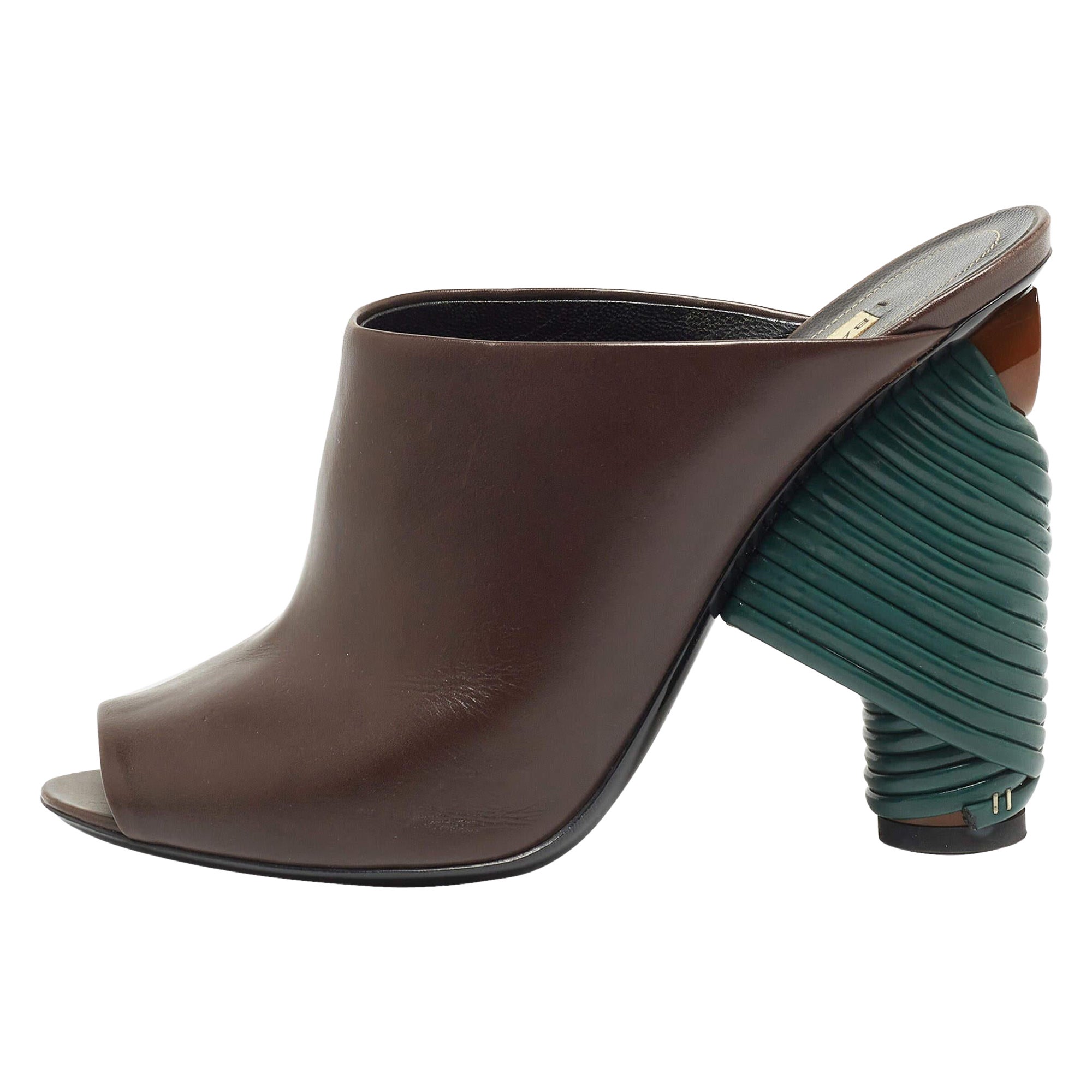 Balenciaga toe leather mules clearance