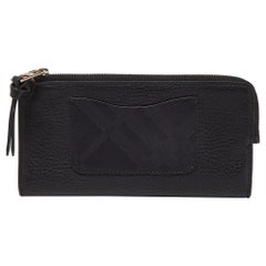 Burberry Black Leather Zip Bifold Wallet