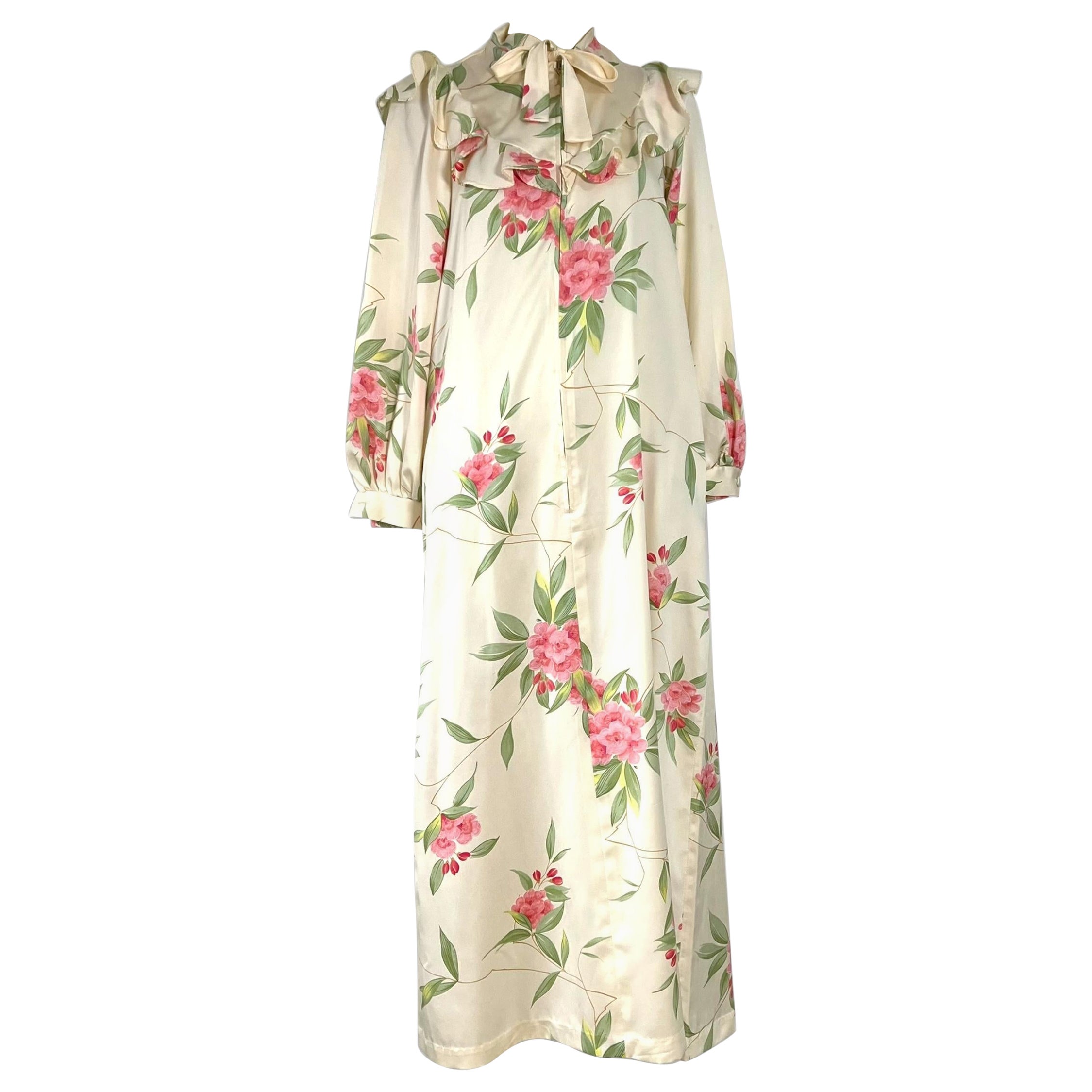 70er Jahre Vintage Christian Dior für Neiman florale Nachthemd im Angebot
