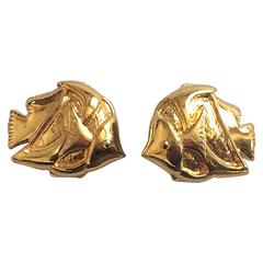 Vintage ESCADA golden topical fish design earrings. Perfect vintage jewelry gift