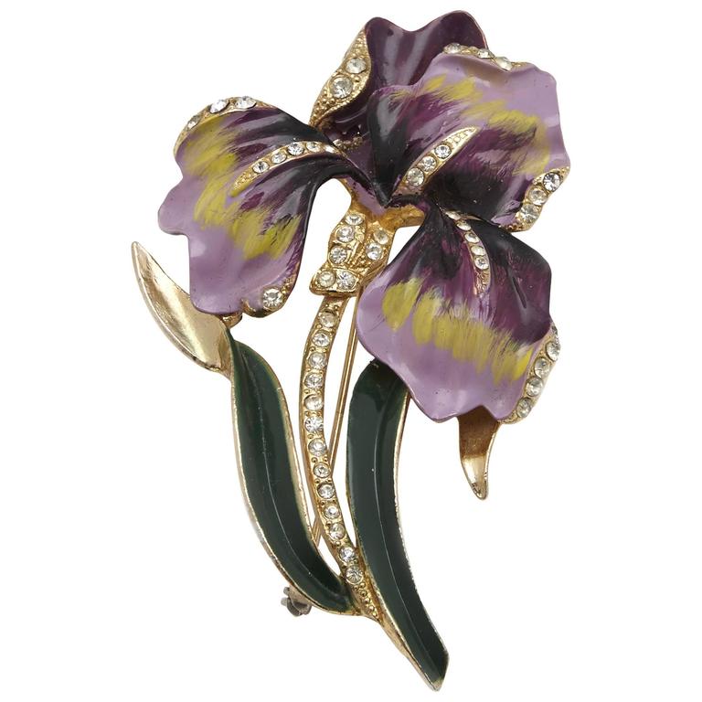 Iris brooch deals