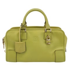 Loewe Amazona 29 en cuir d'agneau vert olive