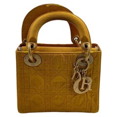 Lady Dior Mini Senfgelbe Seiden Cannage Handtasche aus Seide