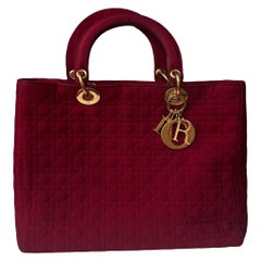 Großer burgunderroter Lady Dior Vintage-Stoff mit gelbgoldenenenen Beschlägen