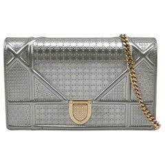 Dior Diorama Wallet on Chain Micro-cannage Silver Metallic Patent Leather Bag