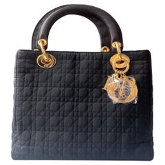 Lady Dior Vintage Medium avec quincaillerie de couleur or jaune