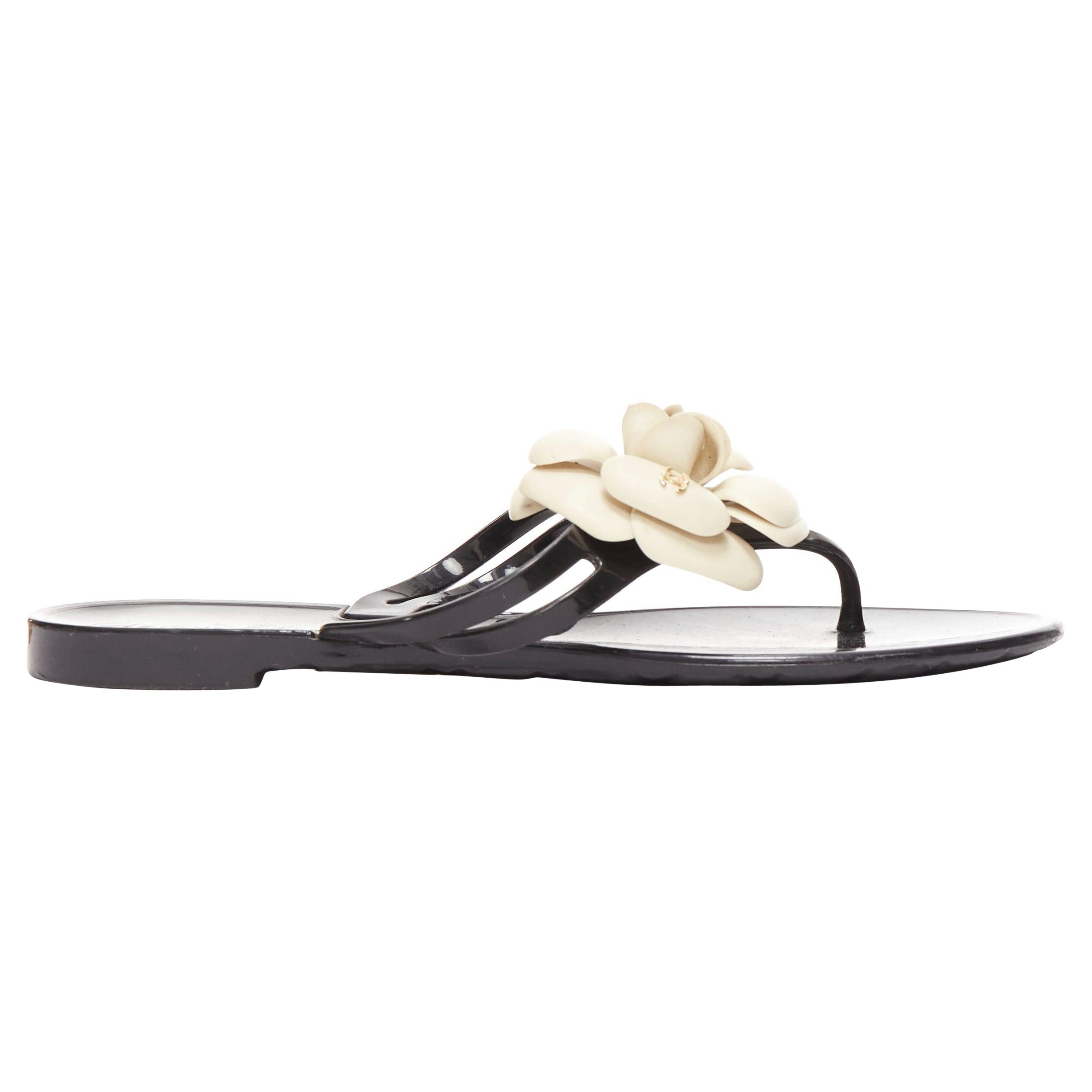 CHANEL cream rubber CC logo camellia black rubber thong slippers EU36