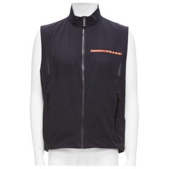 PRADA Linea Rossa 2019 gilet tecnico con zip in waffle navy con logo sportivo rosso M. I.