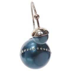 DIOR Tribales boucles d'oreilles orbitales en fausses perles de cristal bleu palescent Paire de boucles d'oreilles