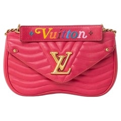 Borsa a spalla Louis Vuitton New Wave MM Fragola