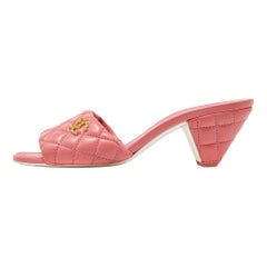 Chanel Pink Quilted Leather CC Open Toe Slide Sandals Size 38.5